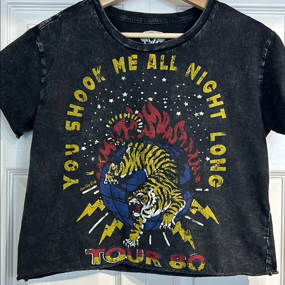 AC/DC Tiger Crop Too - Picture 1 of 3